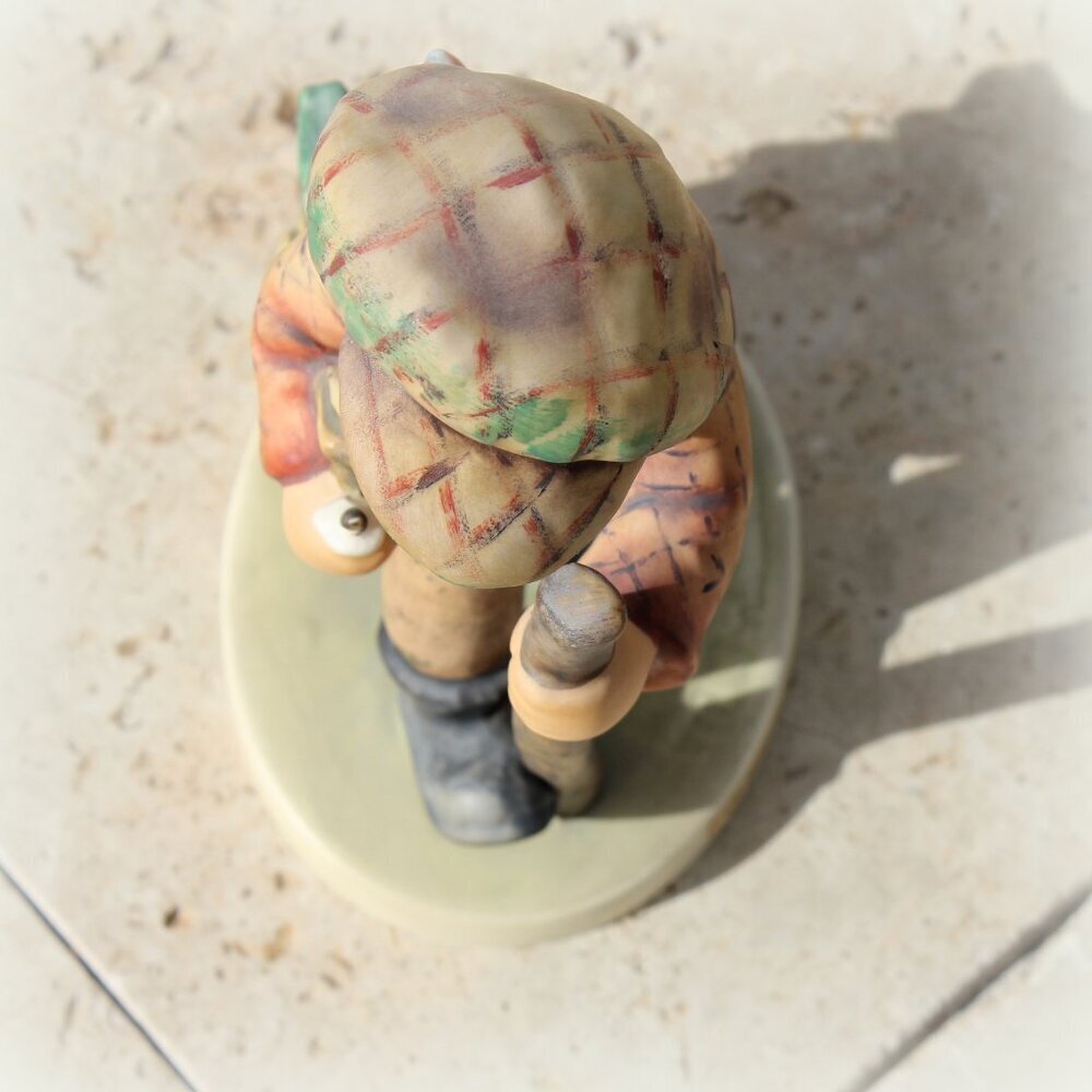 Hummel Figurine 'On Secret Path' by Goebel - Picture 9 of 11